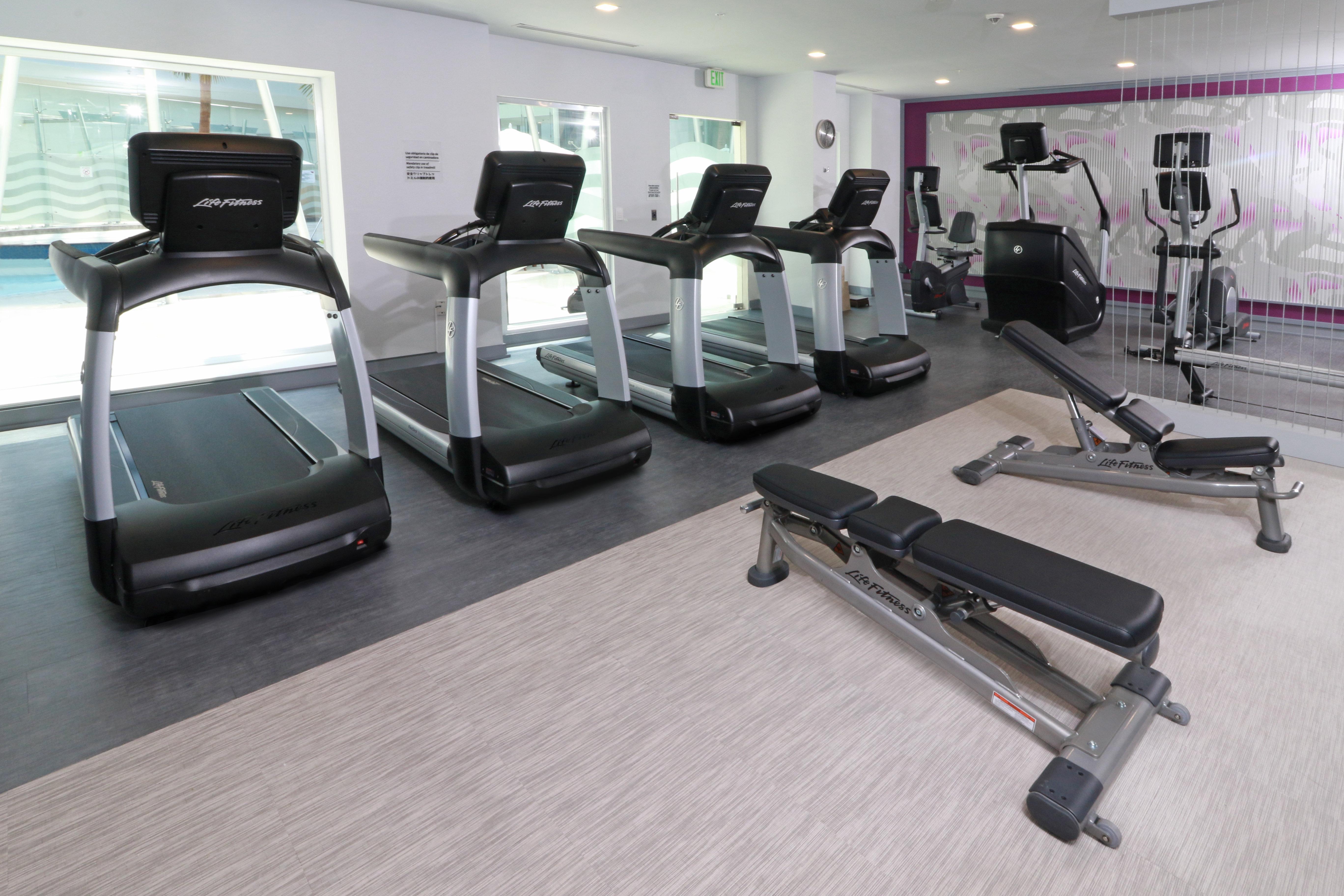 Crowne Plaza Leon By Ihg Hotel Bagian luar foto